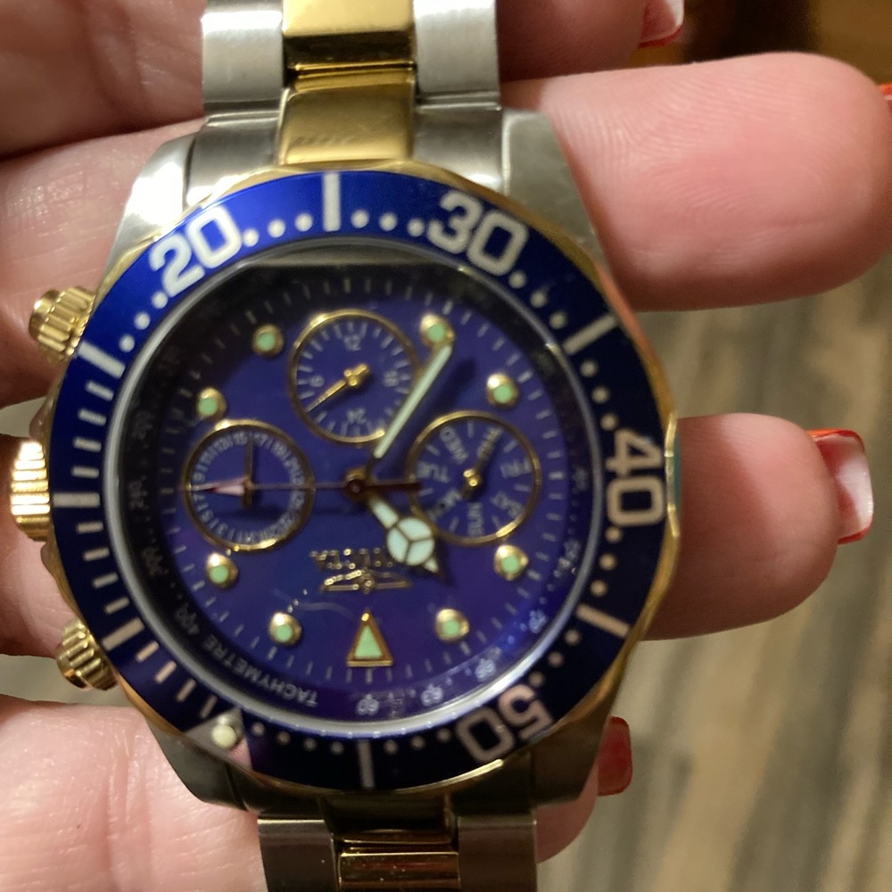 Mens Invicta watches. All work, just needs batteries!!! $50 each or ALL $125! - Picture 6 of 6